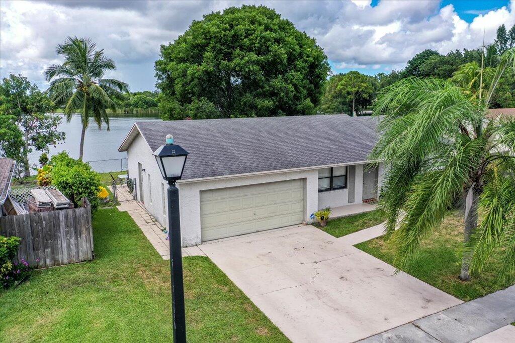 9893 Liberty Road Boca Raton, FL 33434 - Photo 3 of 20 9893 Fr Ext 2