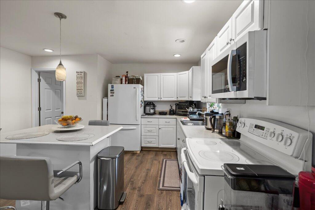 9893 Liberty Road Boca Raton, FL 33434 - Photo 7 of 20 9893 Kitchen 2