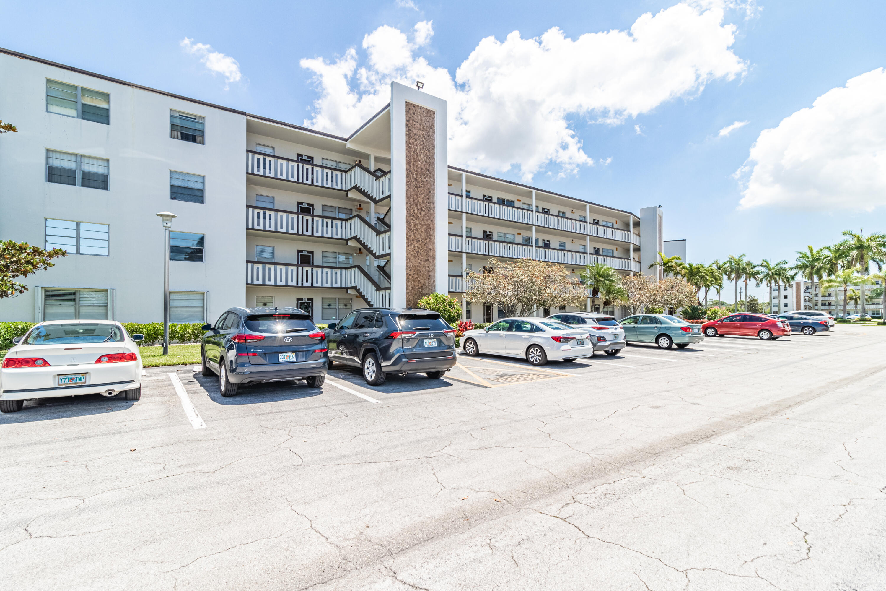 3017 Hythe A Boca Raton, FL 33434 - Photo 1 of 17 IMG_9088-HDR
