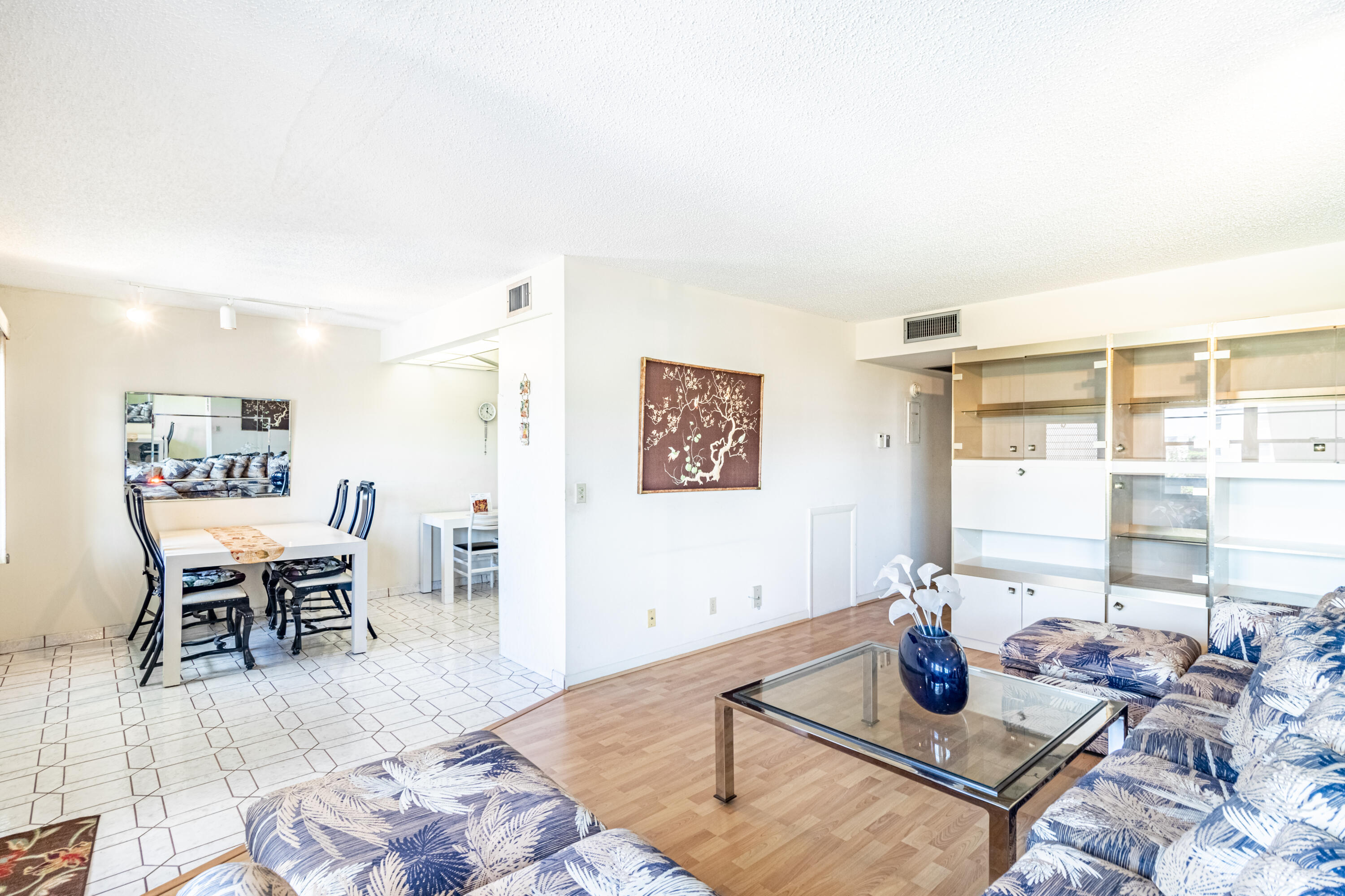 3017 Hythe A Boca Raton, FL 33434 - Photo 7 of 17 IMG_8973-HDR
