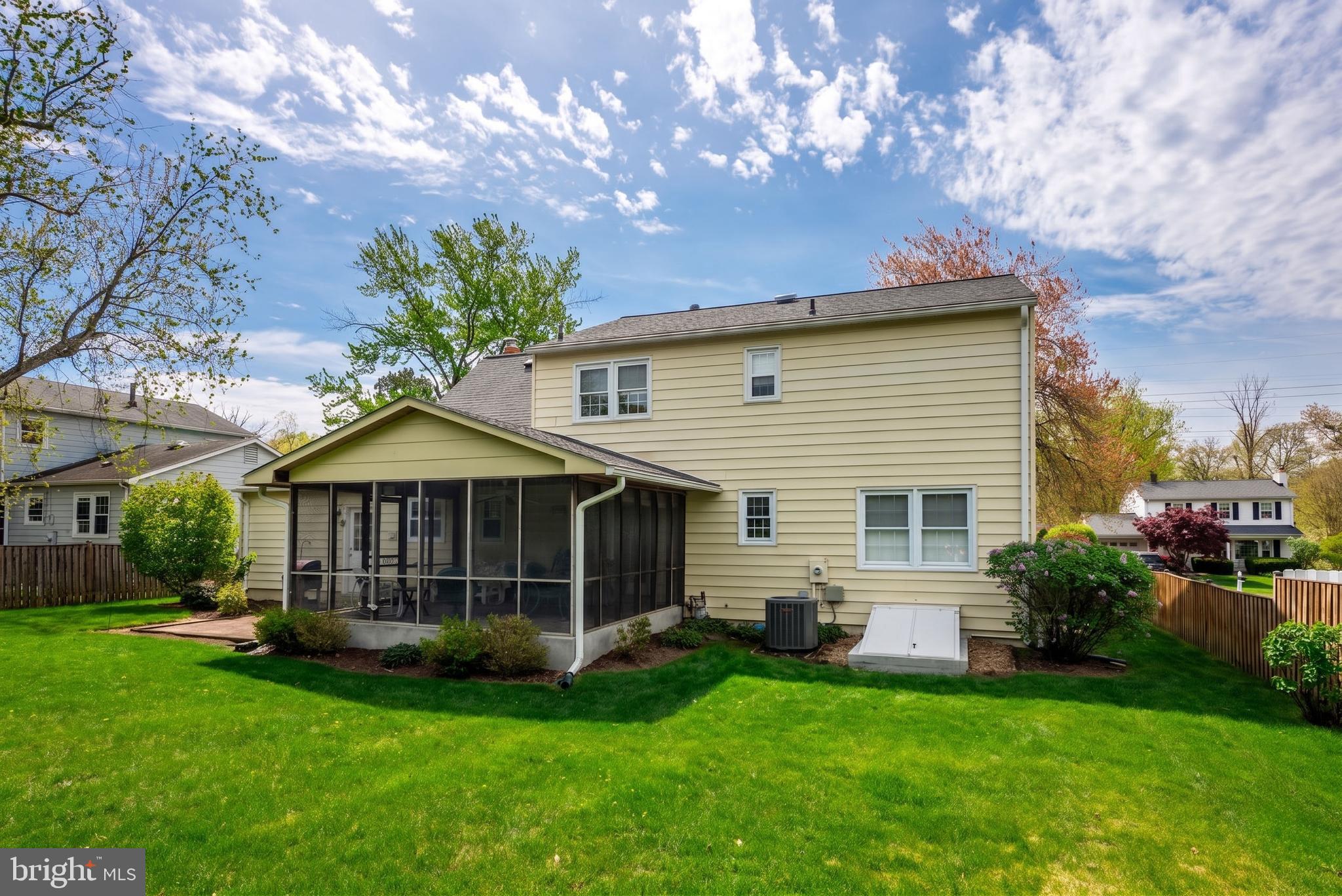 7824 Water Valley Court Springfield, VA 22153 - Photo 3 of 5