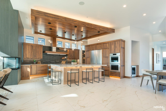 3607 South Cypress Pt Road Hurricane, UT 84737 - Photo 19 of 59 Stunning kitchen.