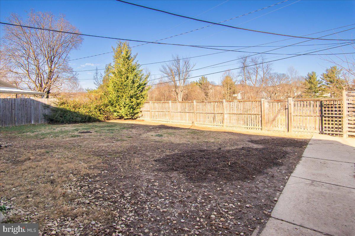 403 Delaware Road Frederick, MD 21701 - Photo 20 of 24 Fully fenced yard