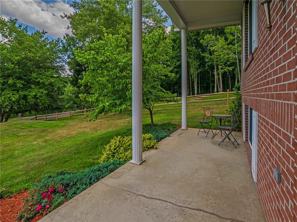 480 Hemlock Road Level Green, PA 15085 - Photo 2 of 25 Gallery Image 2