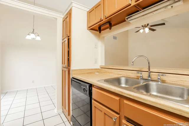 $1,100 | 8902 Amber Dusk, San Antonio, TX 78250