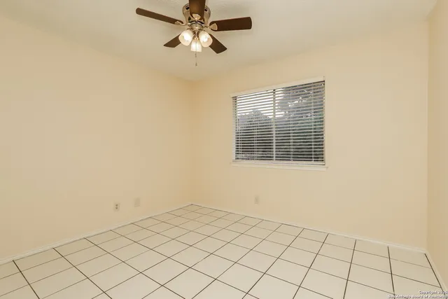 $1,100 | 8902 Amber Dusk, San Antonio, TX 78250