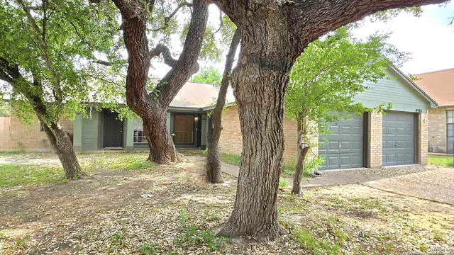 $1,100 | 8902 Amber Dusk, San Antonio, TX 78250