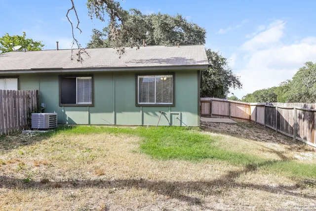 $1,100 | 8902 Amber Dusk, San Antonio, TX 78250