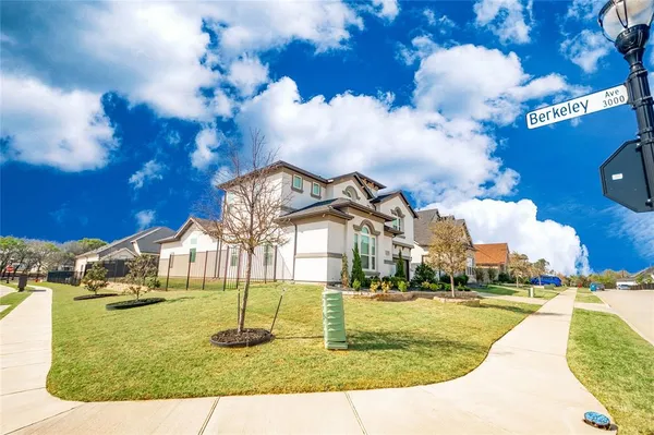 $1,150,000 | 1128 Berkshire Way, Copper Canyon, TX 75077