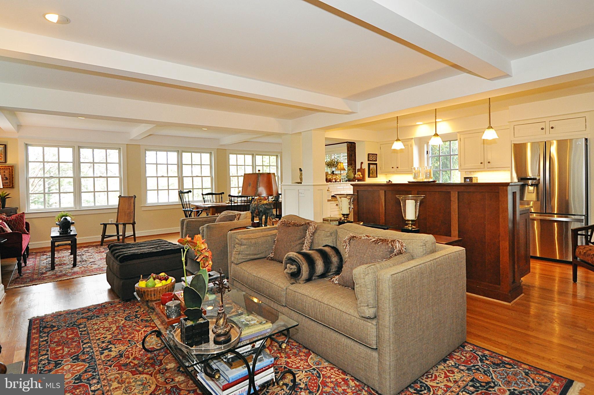 1714 South Arlington Ridge Road Arlington, VA 22202 - Photo 15 of 59 Family Room