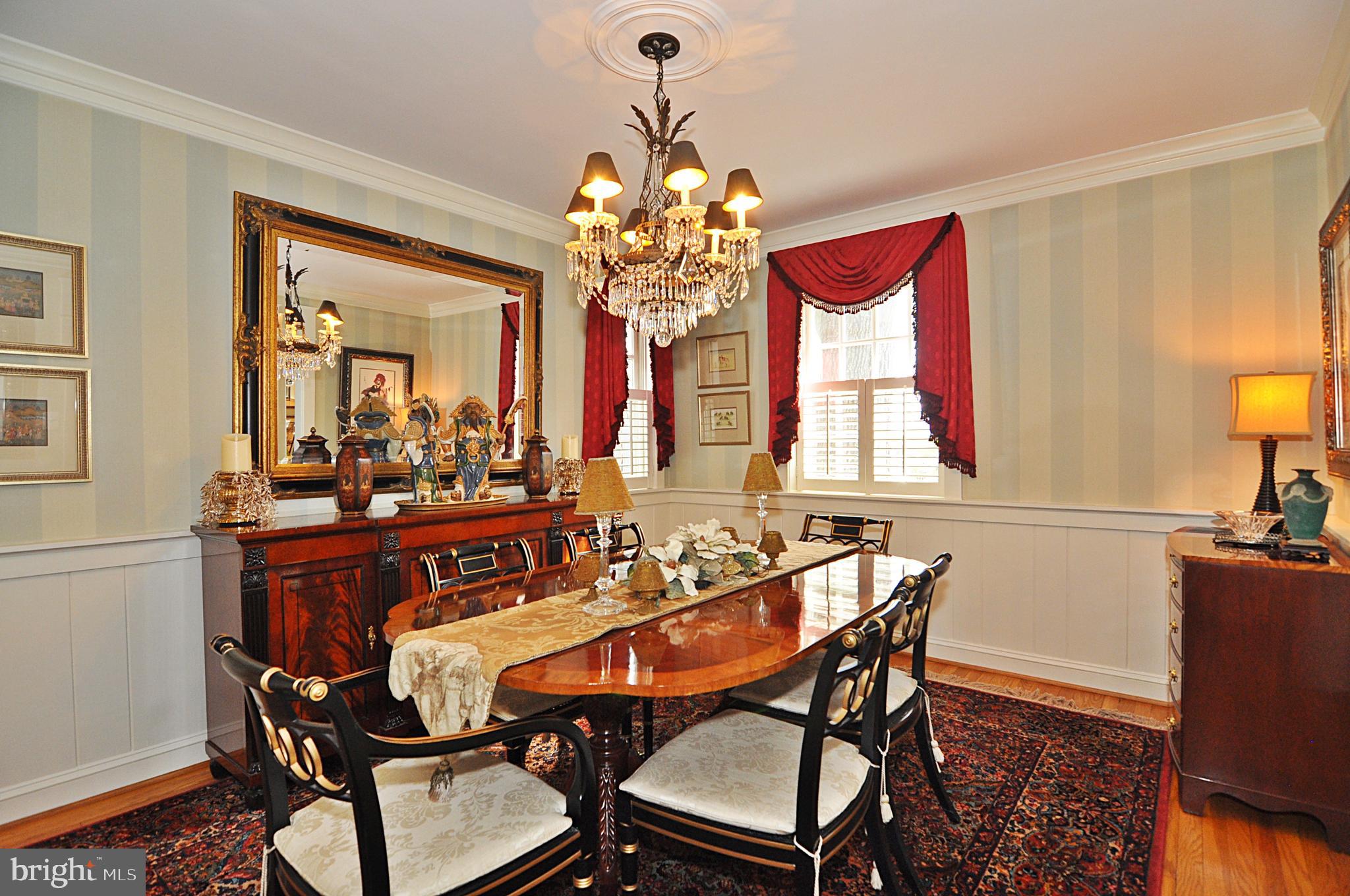 1714 South Arlington Ridge Road Arlington, VA 22202 - Photo 6 of 59 Formal Dining Room