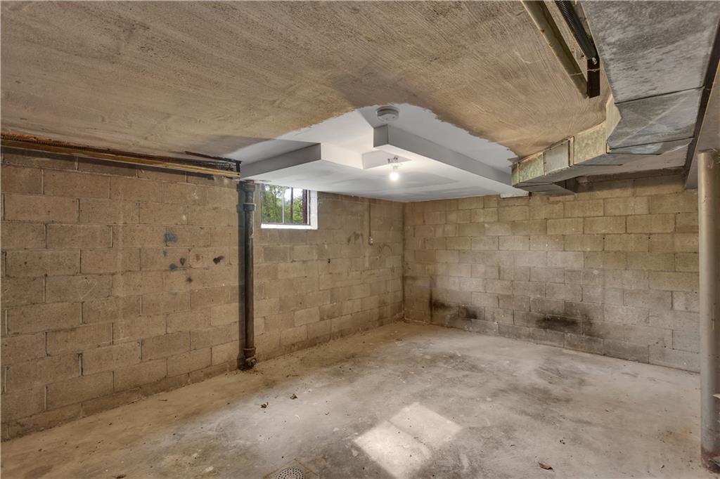 9830 Don Drive Irwin, PA 15642 - Photo 25 of 30 a bathroom with a shower