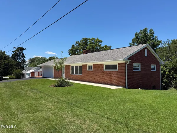 $450,000 | 507 East Sevier Heights, Greeneville, TN 37745