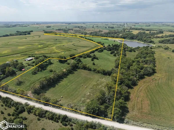 $599,040 | Badger Creek Road, Van Meter, IA 50261