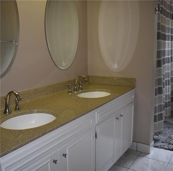 9880 Bellcrest Road Pittsburgh, PA 15237 - Photo 14 of 24
