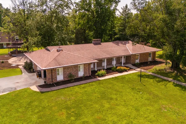 $370,000 | 604 North Beadle Drive, Carbondale, IL 62901