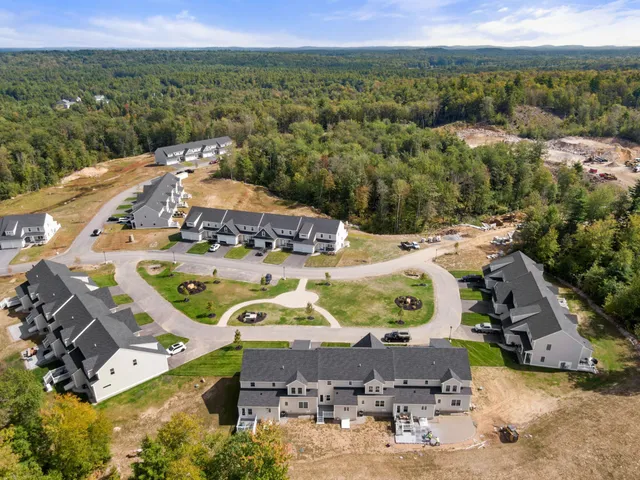 $654,900 | 59 Driftwood Circle, Unit 22, Sandown, NH 03873