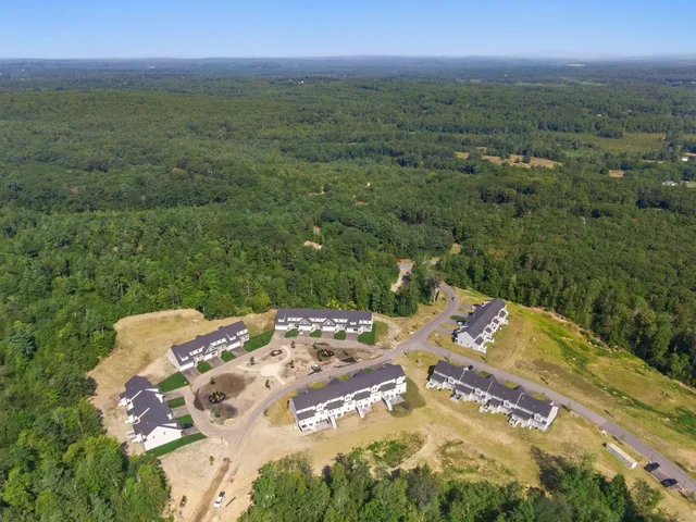 $654,900 | 59 Driftwood Circle, Unit 22, Sandown, NH 03873