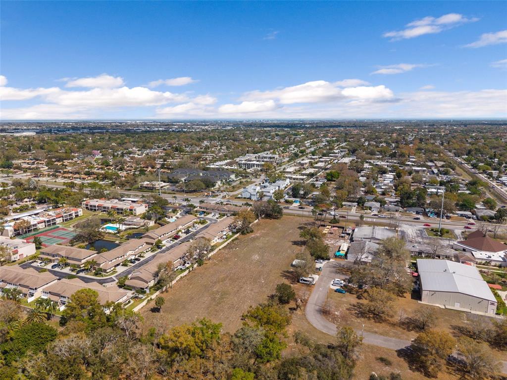 9530 Starkey Road Seminole, FL 33777 - Photo 13 of 20