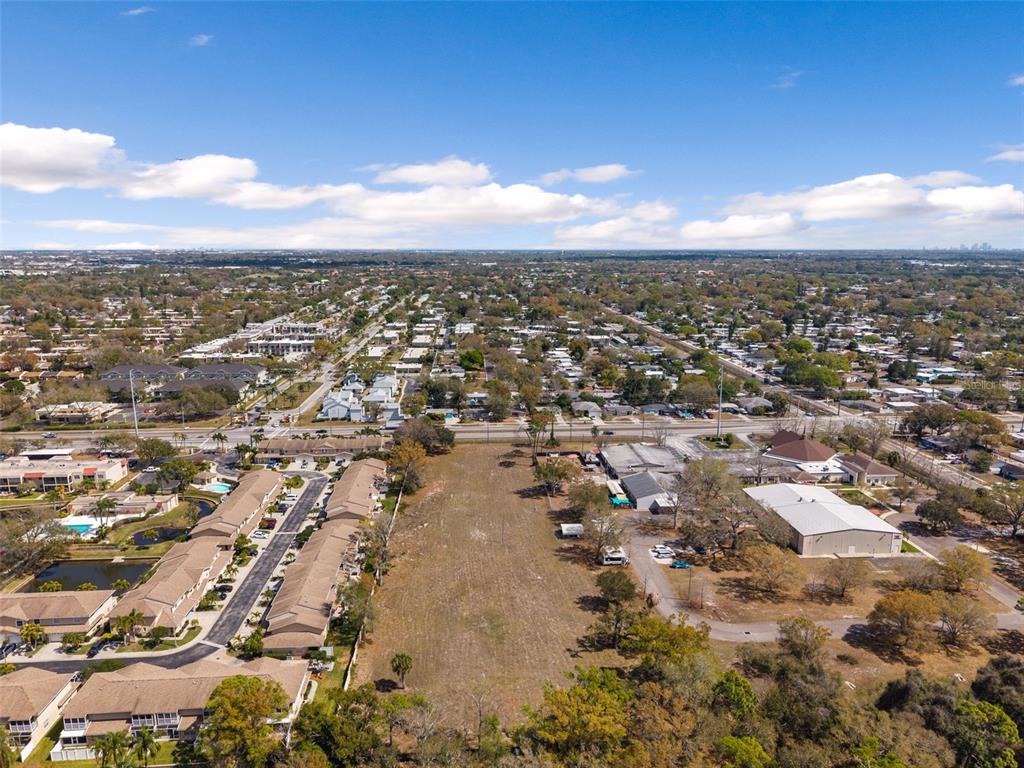 9530 Starkey Road Seminole, FL 33777 - Photo 14 of 20