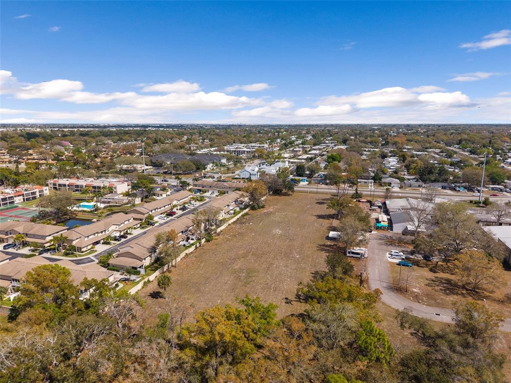 9530 Starkey Road Seminole, FL 33777 - Photo 5 of 20