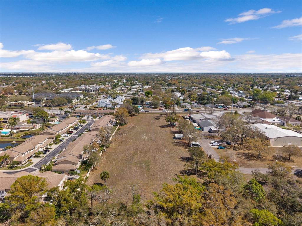 9530 Starkey Road Seminole, FL 33777 - Photo 6 of 20