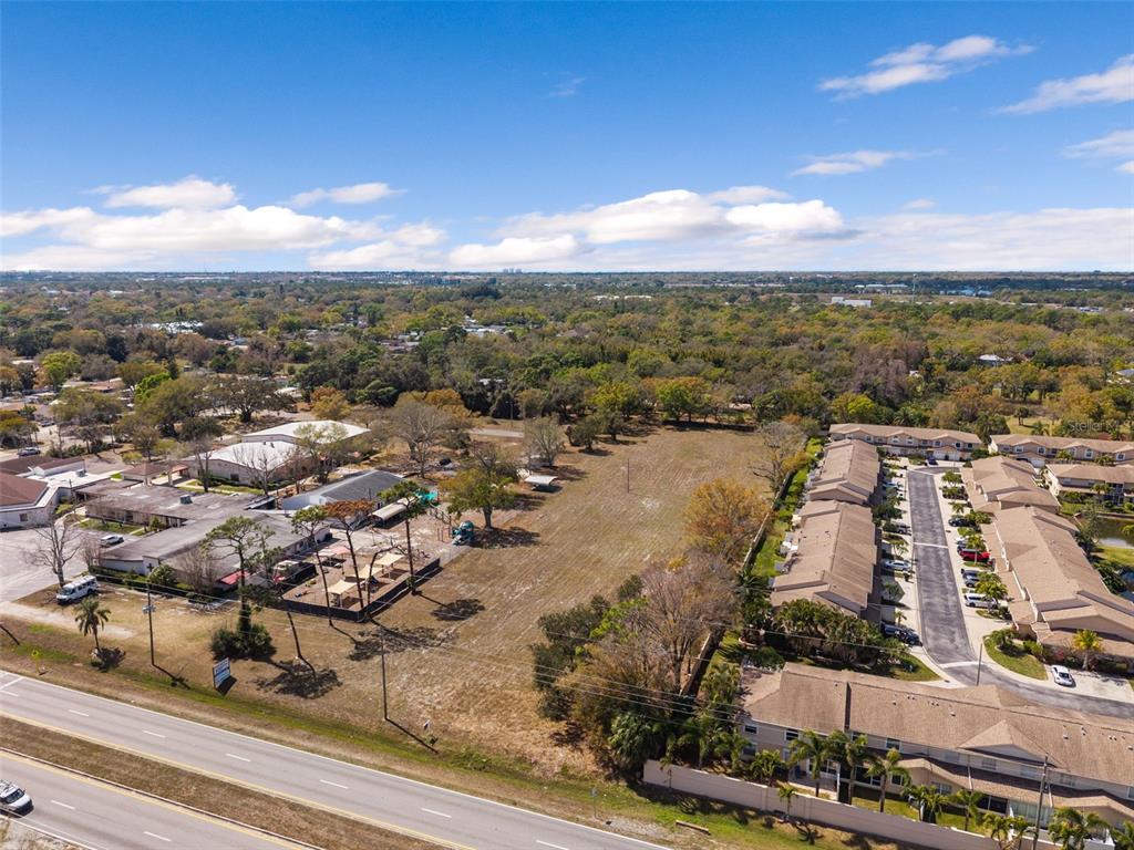 9530 Starkey Road Seminole, FL 33777 - Photo 9 of 20