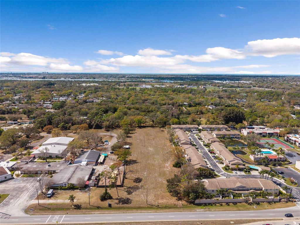 9530 Starkey Road Seminole, FL 33777 - Photo 10 of 20