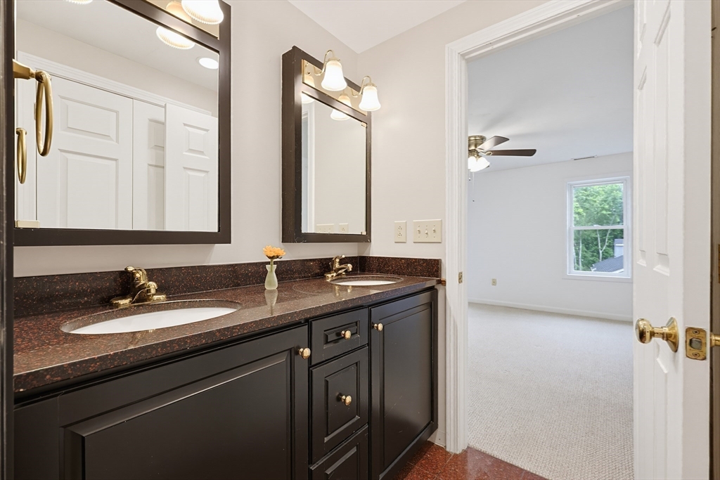 201 Treasure Island Road, Unit 201 Webster, MA 01570 - Photo 23 of 39