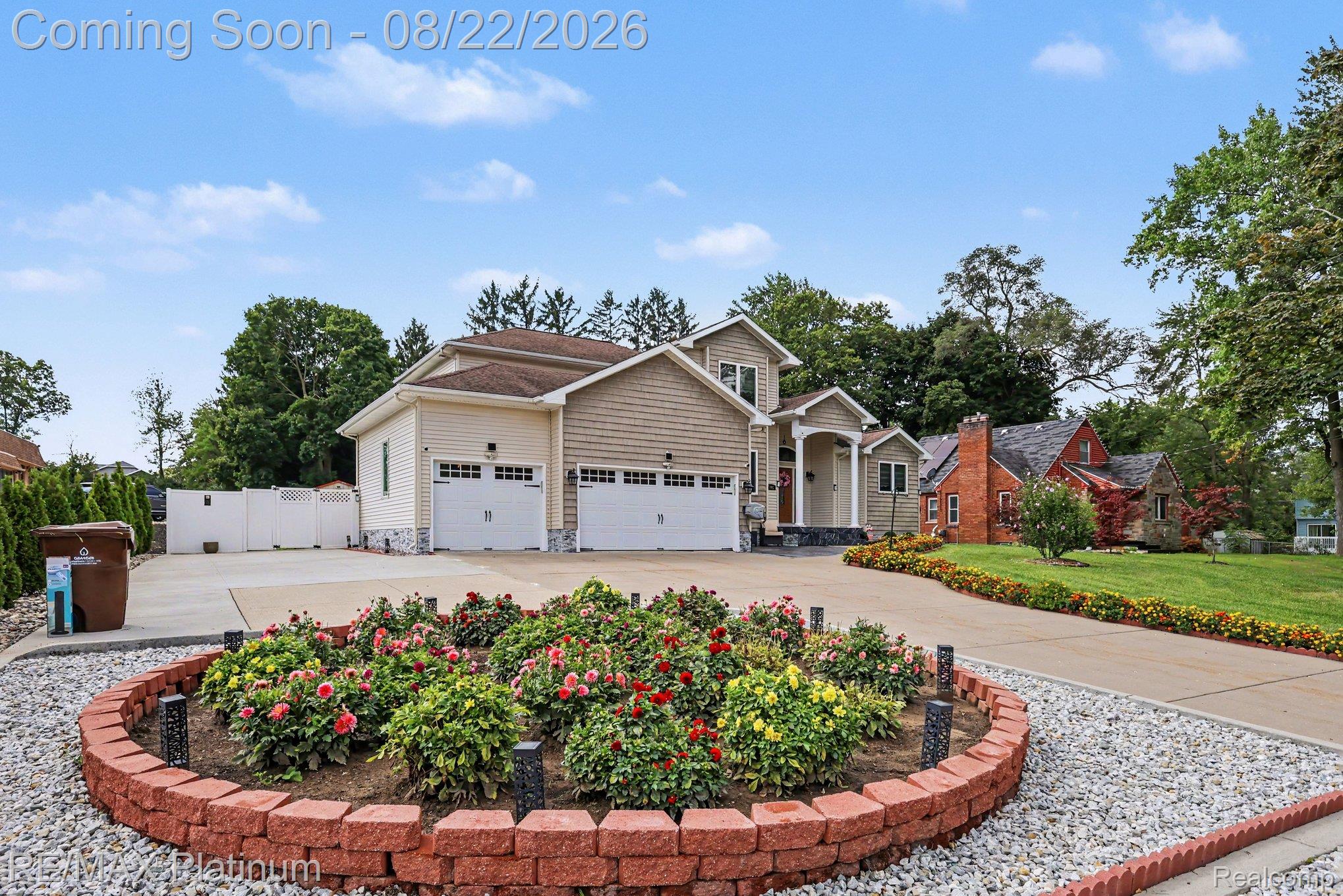 1761 Hamilton Road Okemos, MI 48864 - Photo 17 of 25 023_file_5206.jpg