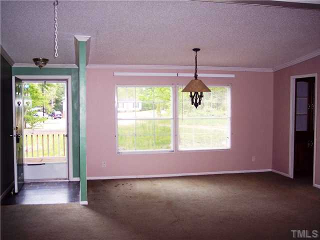 419 Falcon Run Middlesex, NC 27557 - Photo 15 of 24 Dinning room