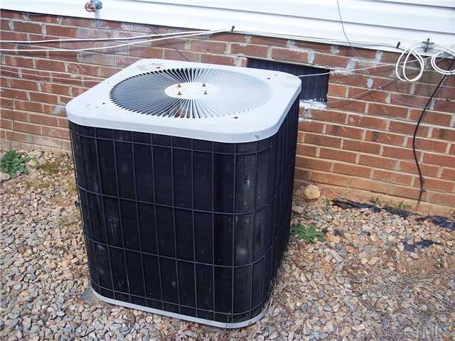 419 Falcon Run Middlesex, NC 27557 - Photo 6 of 24 Gallery Image 6