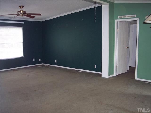 419 Falcon Run Middlesex, NC 27557 - Photo 9 of 24 Large living room