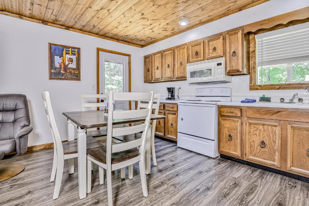 6464 East Big Lake Loop Road Three Lakes, WI 54562 - Photo 12 of 26 Gallery Image 12