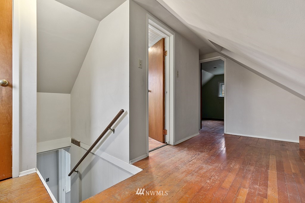 2620 Callow Road Lake Stevens, WA 98258 - Photo 14 of 25 a view of an entryway