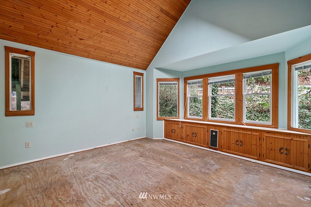 2620 Callow Road Lake Stevens, WA 98258 - Photo 10 of 25 a view of an empty room with a window