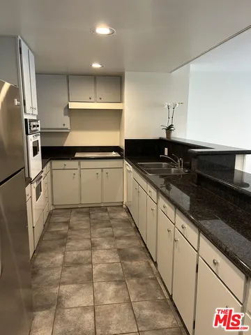 $475,000 | 2170 Century Park East, Unit 204S, Los Angeles, CA 90067