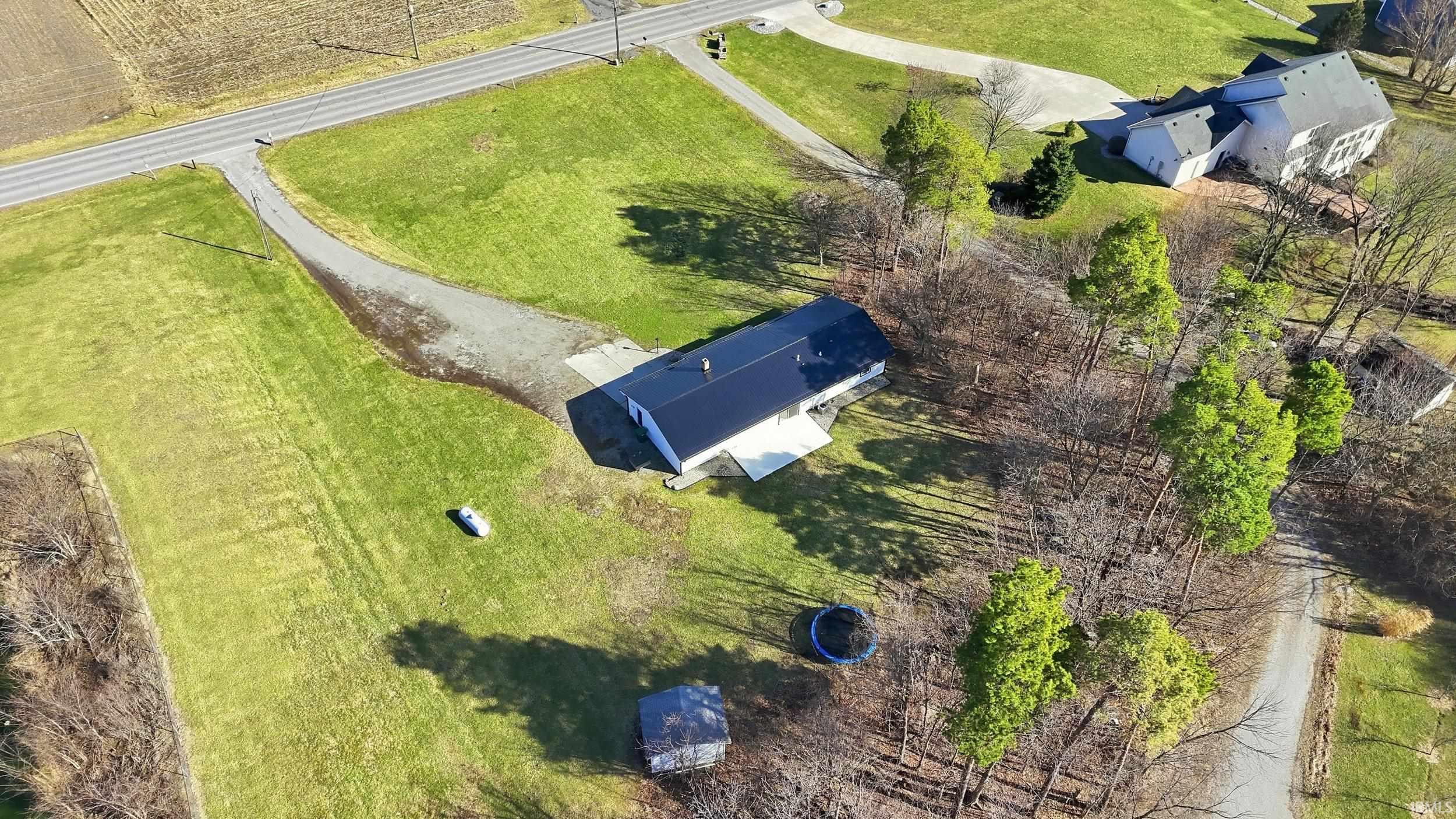 10005 Bethel Road Fort Wayne, IN 46818 - Photo 5 of 35