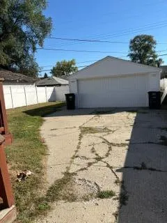 $1,800 | 18044 Prest Street, Detroit, MI 48235