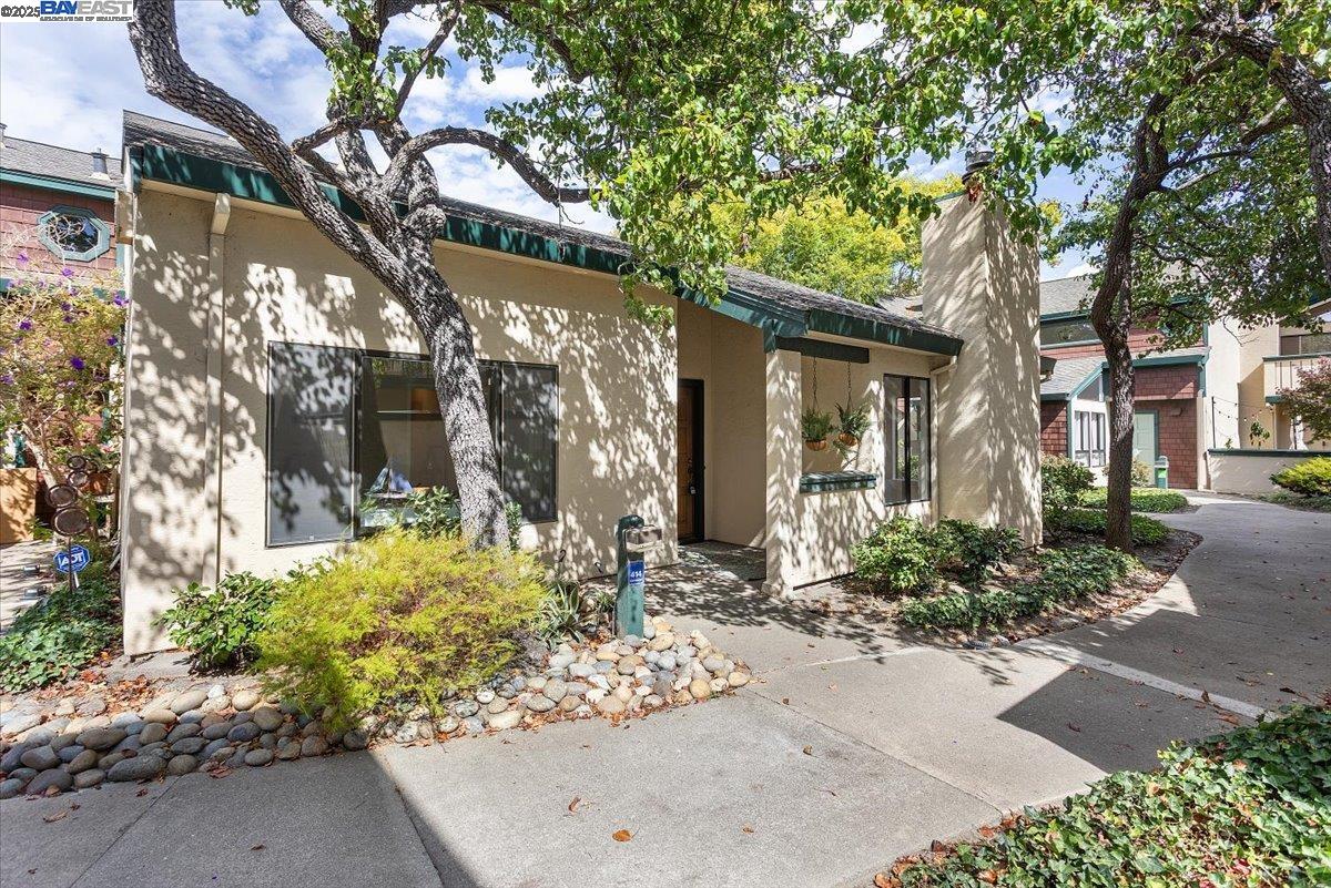 414 Ironwood Road Alameda, CA 94502 - Photo 1 of 1 Gallery Image 1