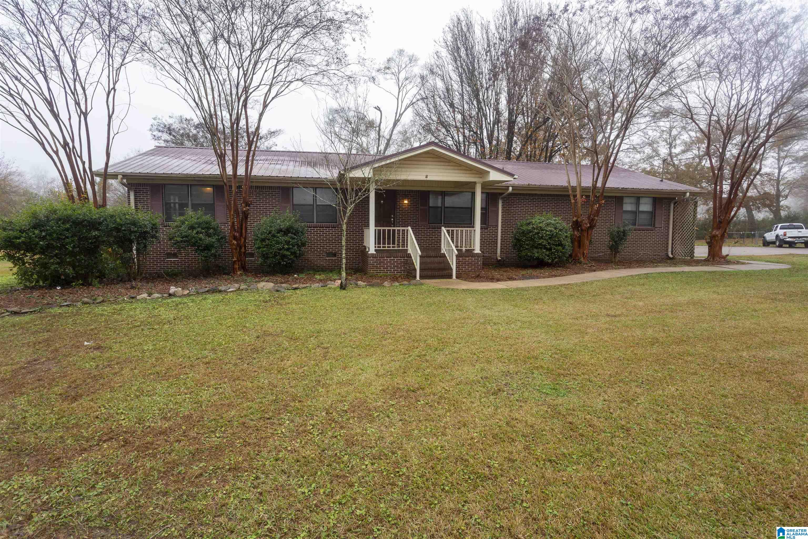 300 Edgewood Street Clanton, AL 35045 - Photo 2 of 33