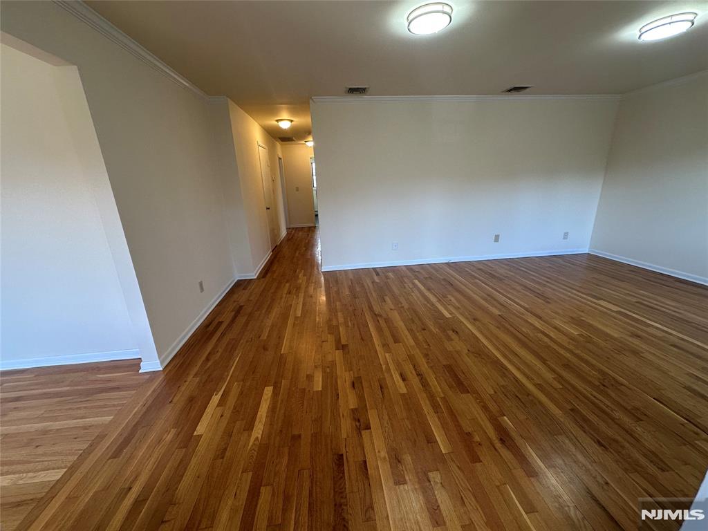 407 Jane Street, Unit 1 Fort Lee, NJ 07024 - Photo 3 of 23