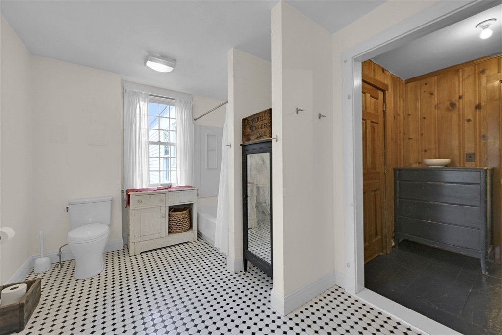 82 Petersham Road Hardwick, MA 01037 - Photo 34 of 40