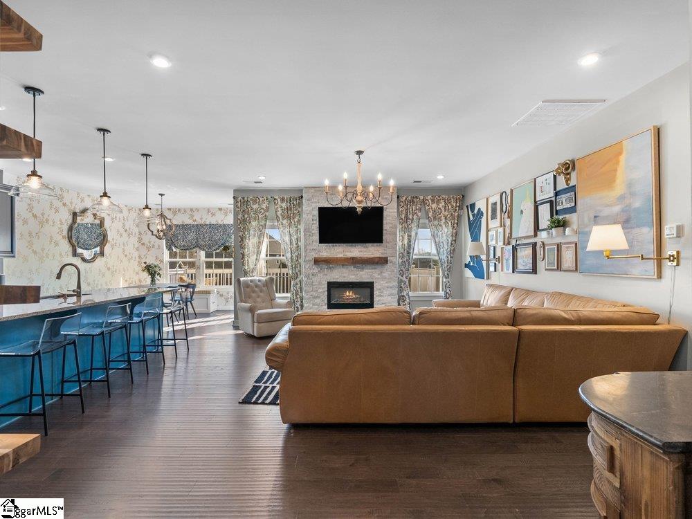 216 Edwin Ellis Drive Greer, SC 29651 - Photo 5 of 48