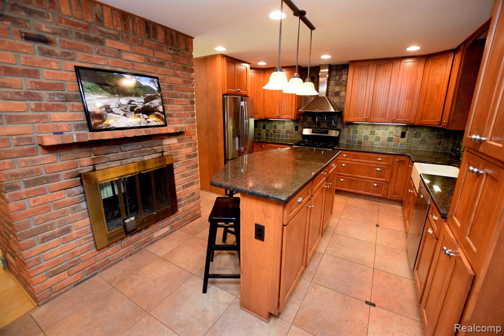 8087 East Carpenter Road Davison, MI 48423 - Photo 4 of 40