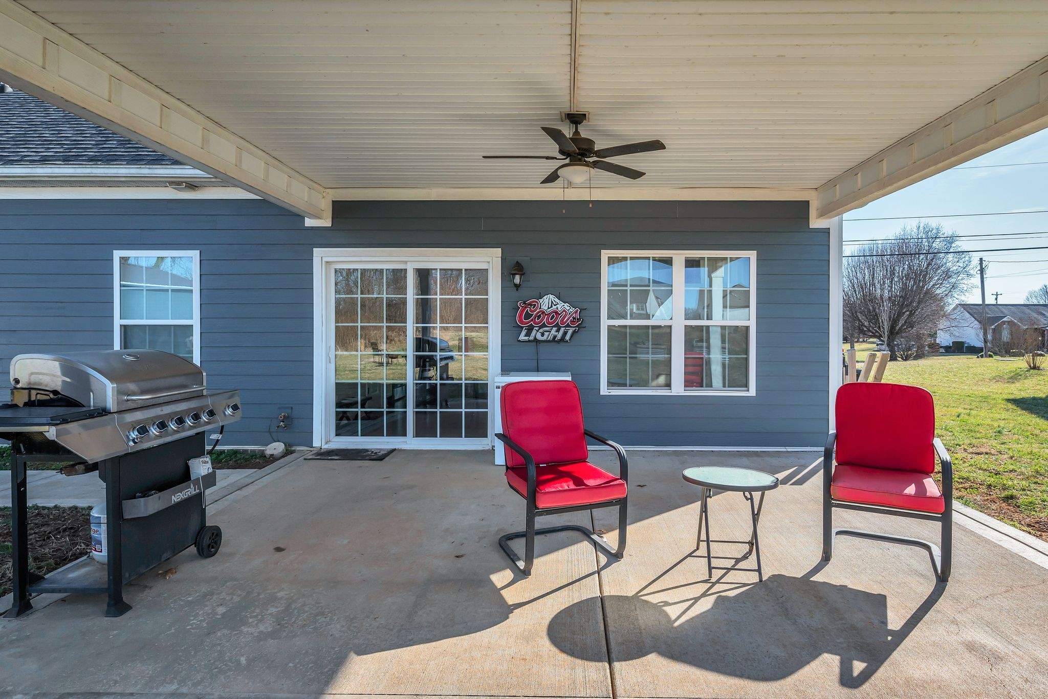 2507 Pleasant View Road Pleasant View, TN 37146 - Photo 29 of 38 a living room with furniture