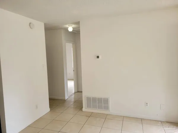 $1,400 | 5376 Conecuh Street, Milton, FL 32570