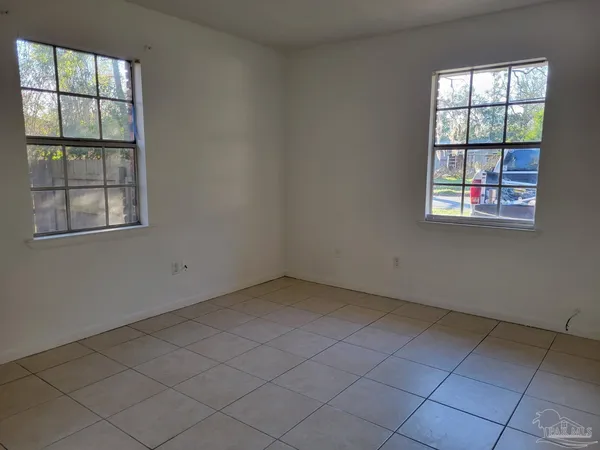 $1,400 | 5376 Conecuh Street, Milton, FL 32570