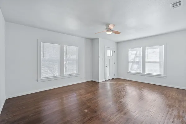 $2,000 | 105 Riverside Drive, San Marcos, TX 78666