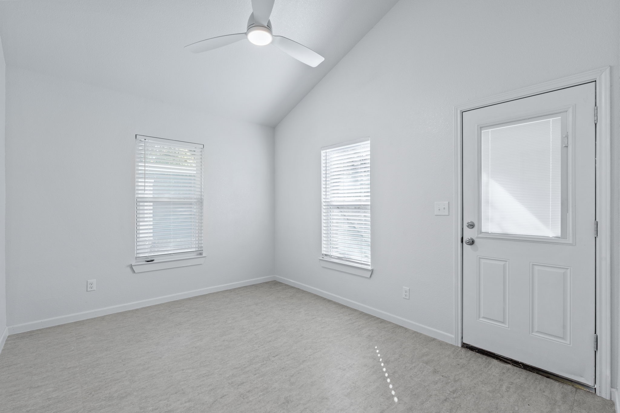 105 Riverside Drive San Marcos, TX 78666 - Photo 9 of 10